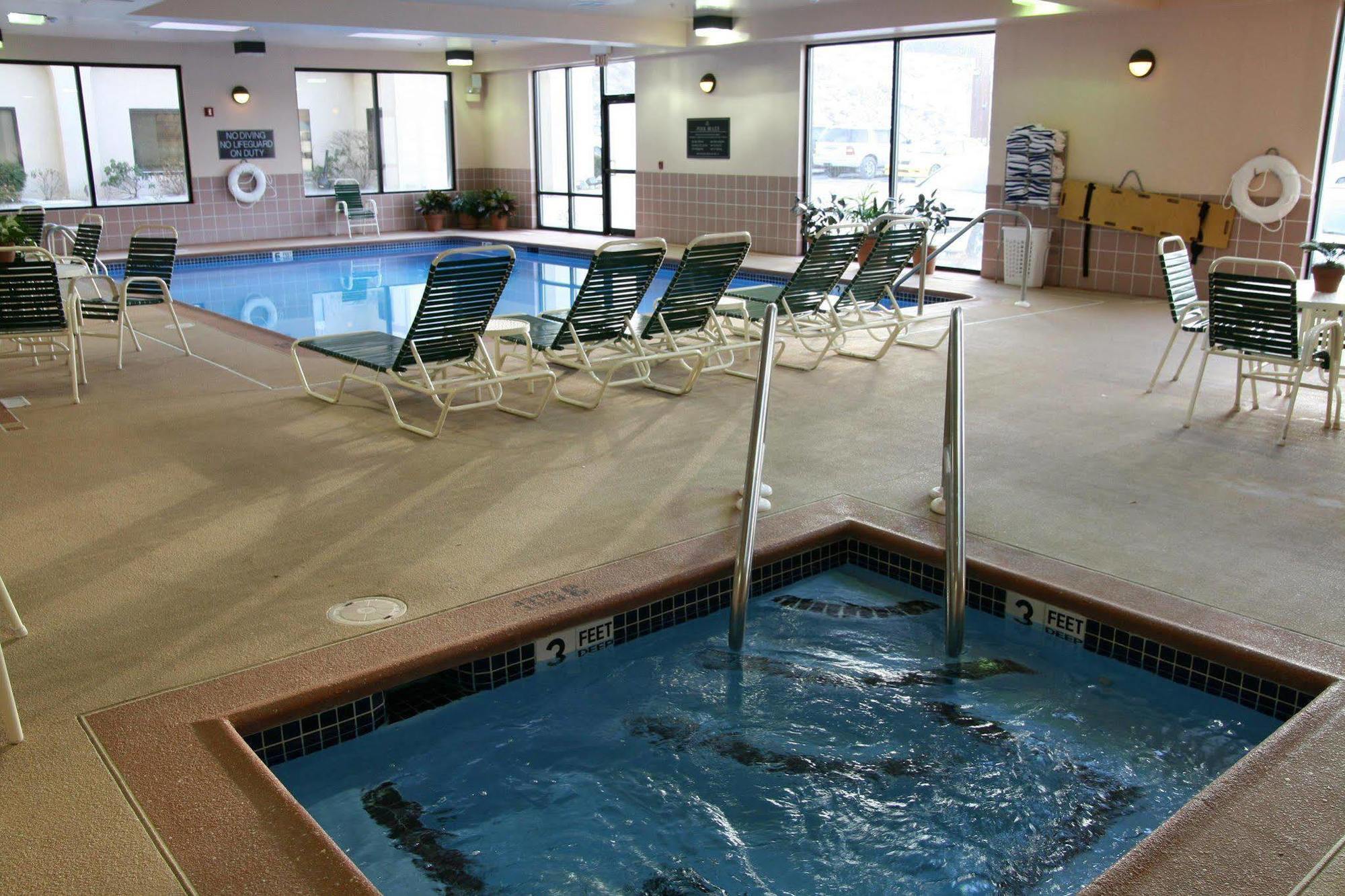 Hampton Inn Altoona Instalações foto